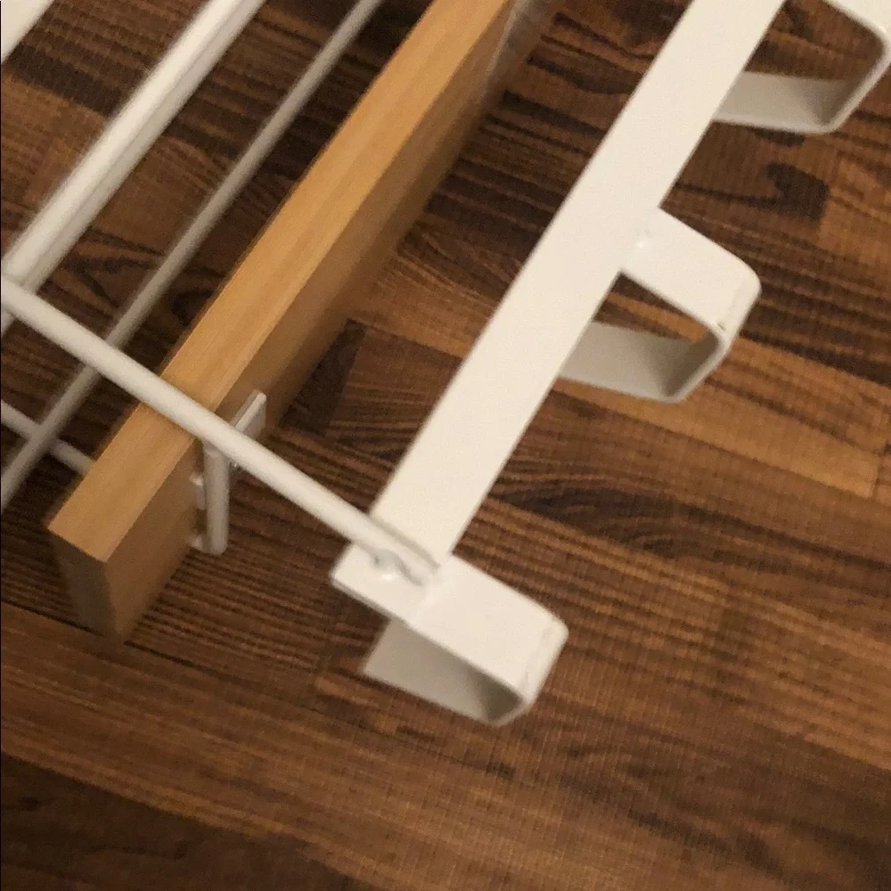 Target Brightroom over-the-Door shelf  Rack  with Five Hooks🧡